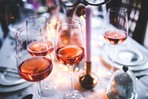 Rose Wine in glasses